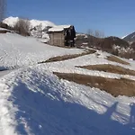 シャレー In Wiler Near Lift & Views フィエッシュ